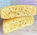 Сыр Эмменталь классический полутвердый 100010